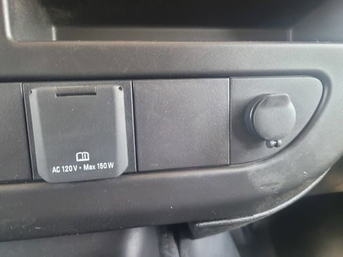 Used 2021 Chevrolet Express 2500 w/ Driver Convenience Package image 20