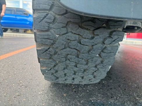 Used 2019 Toyota Tundra Limited w/ Limited Premium Package image 5