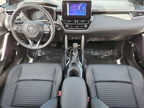 Used 2023 Toyota Corolla Cross AWD Hybrid w/ Convenience Package image 15