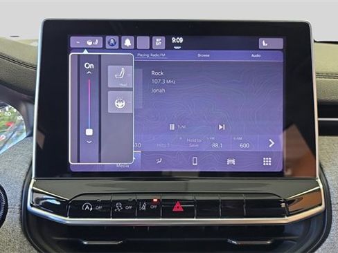 Used 2022 Jeep Compass Latitude image 23