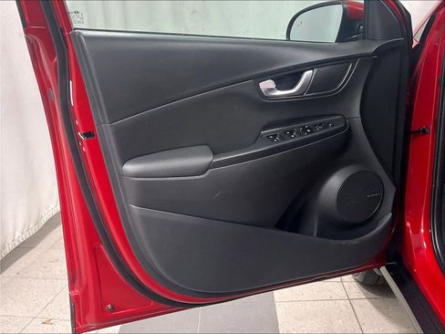 Used 2023 Hyundai Kona Limited image 9