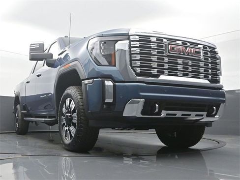 New 2025 GMC Sierra 2500 Denali w/ Denali Reserve Package image 53