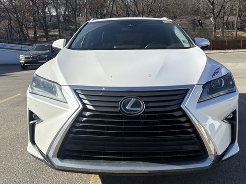 Used 2017 Lexus RX 350 350 Premium AWD w/ Premium Package image 3