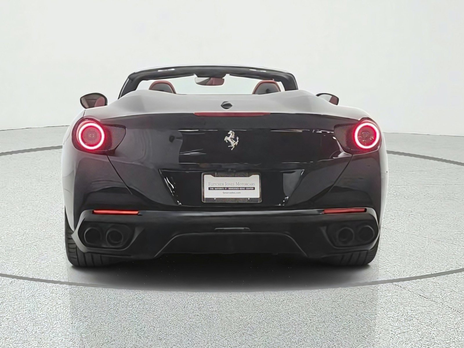 Used 2020 Ferrari Portofino RWD image 6