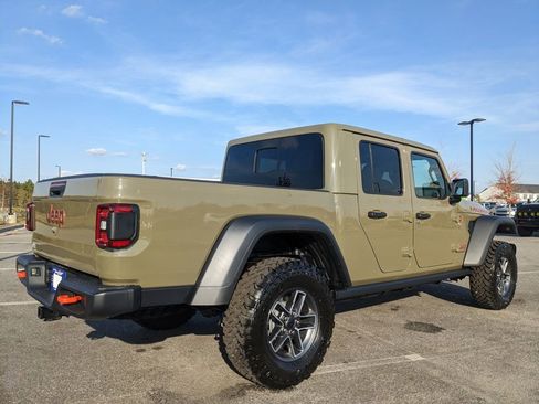 New 2026 Jeep Gladiator Mojave image 21