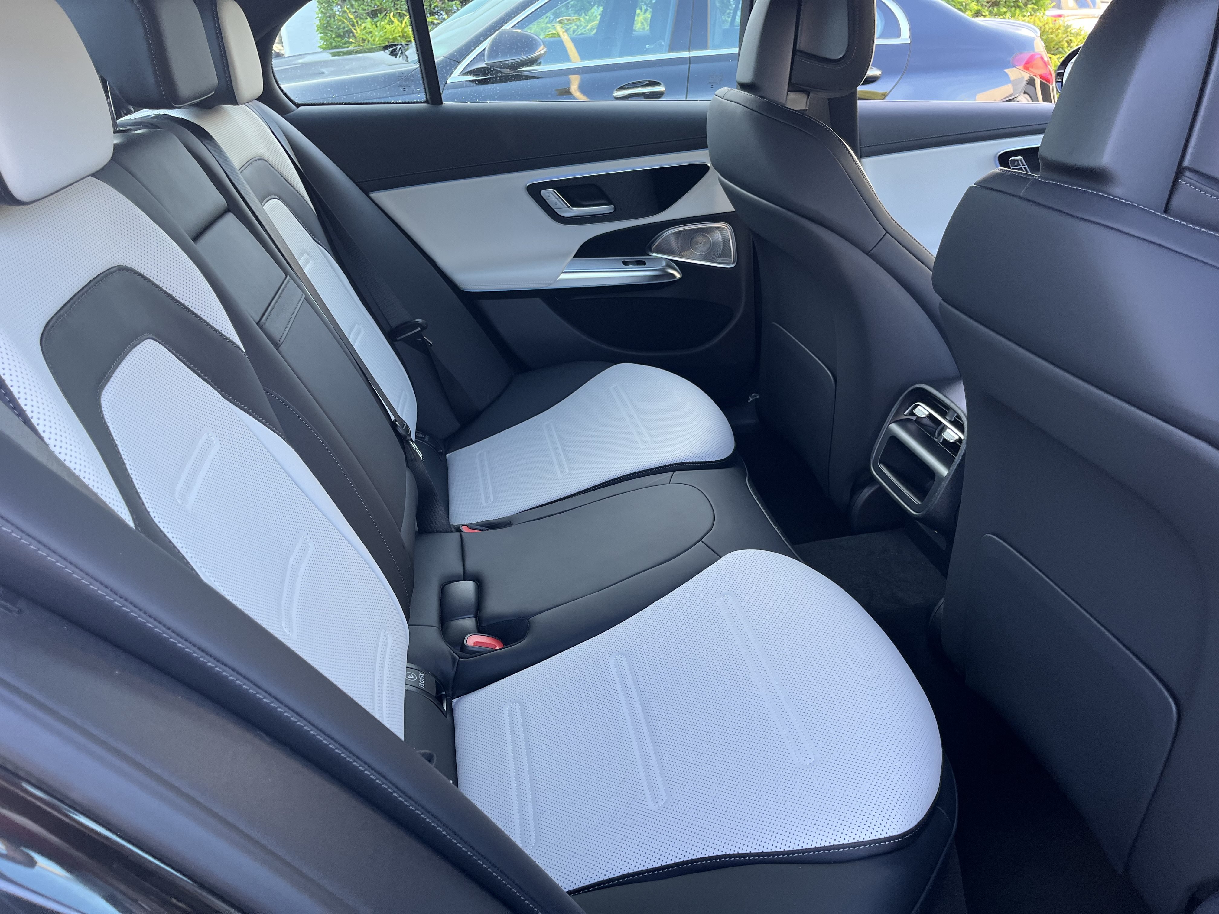 New 2026 Mercedes-Benz E 53 AMG e 4MATIC Sedan image 21