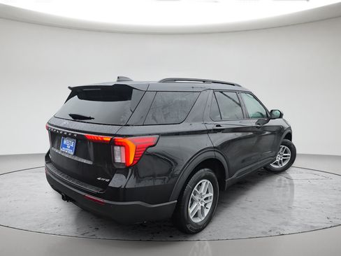 New 2026 Ford Explorer Active AWD/4WD image 4