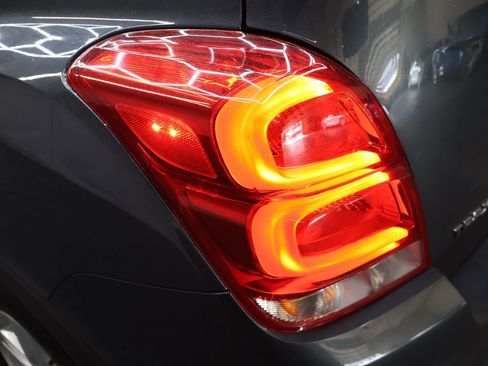 Used 2022 Chevrolet Trax LT w/ Driver Confidence Package AWD/4WD image 28