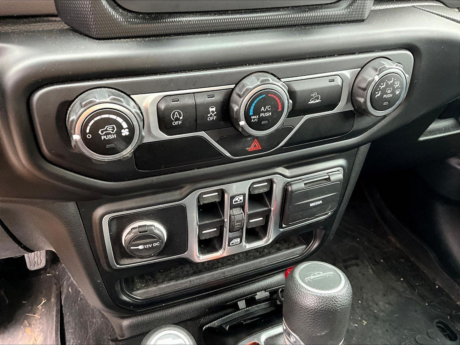 Used 2020 Jeep Gladiator Sport w/ Quick Order Package 24S AWD/4WD image 16