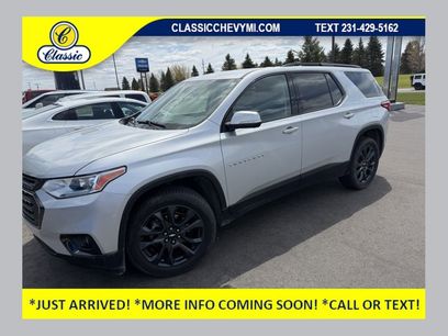 Used 2021 Chevrolet Traverse RS