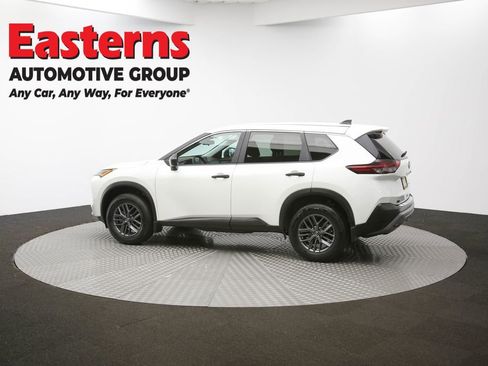 Used 2023 Nissan Rogue S image 61