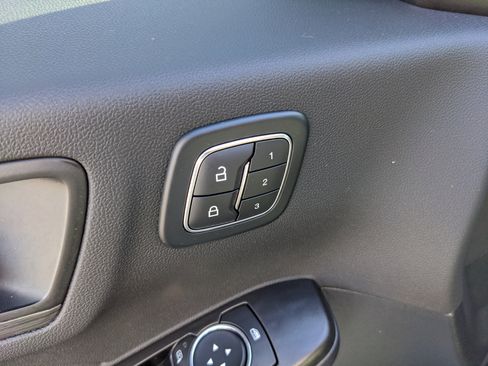 New 2026 Ford Escape SE w/ PHEV Premium Package image 18