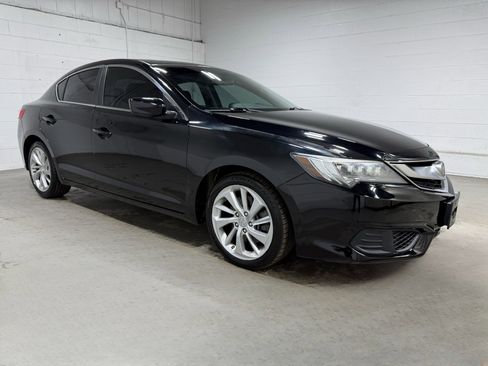 Used 2018 Acura ILX image 3