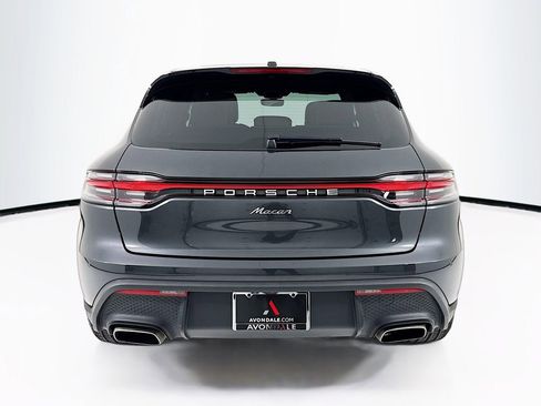Certified 2023 Porsche Macan AWD/4WD image 10