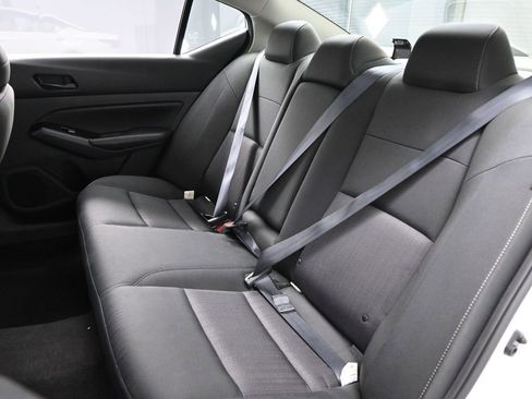 Used 2023 Nissan Altima 2.5 SV image 14