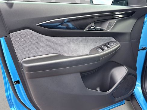 New 2026 Chevrolet TrailBlazer LT w/ LT Cold Weather Package FWD image 19