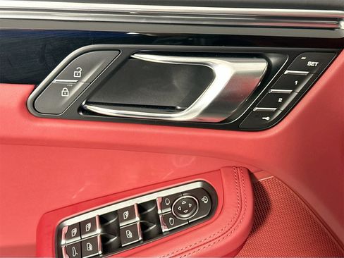 New 2026 Porsche Macan S image 31