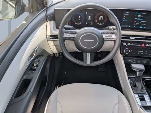 Used 2026 Hyundai Tucson SEL FWD image 15