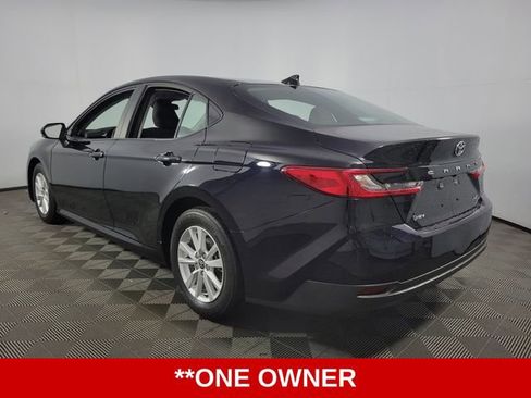 Used 2025 Toyota Camry LE image 6