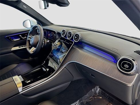 Certified 2025 Mercedes-Benz GLC 350e 4MATIC image 30