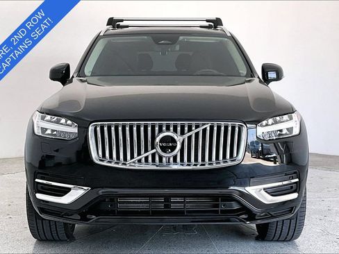 Certified 2025 Volvo XC90 T8 Ultra w/ Lounge Package AWD/4WD image 3