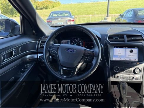 Used 2018 Ford Explorer XLT w/ Equipment Group 201A image 14