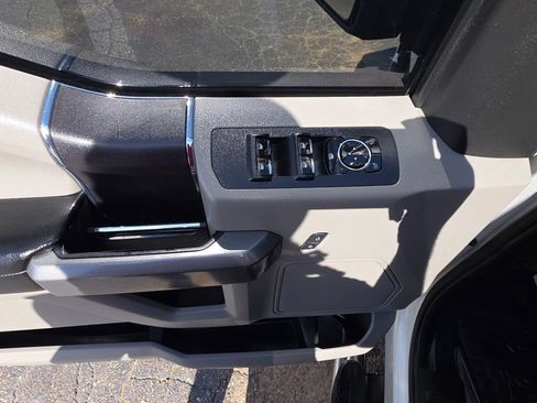Used 2018 Ford F150 XLT RWD image 19