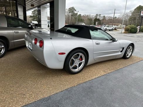 Used 2003 Chevrolet Corvette Convertible w/ Preferred Equipment Group1 image 5
