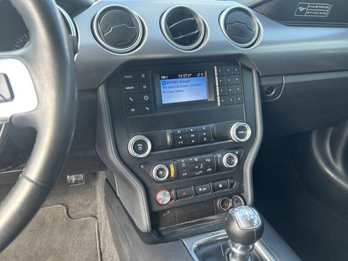 Used 2020 Ford Mustang GT image 17