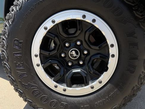 Used 2024 Ford Bronco Badlands AWD/4WD image 10