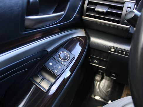 Used 2015 Lexus RC 350 image 16