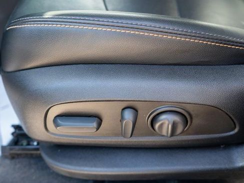 Used 2022 Chevrolet Equinox Premier image 19