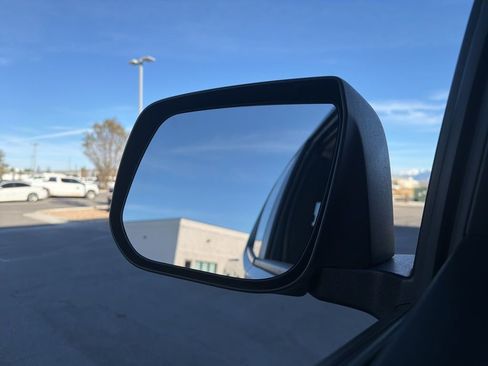 Used 2022 Chevrolet Colorado W/T w/ WT Convenience Package image 4