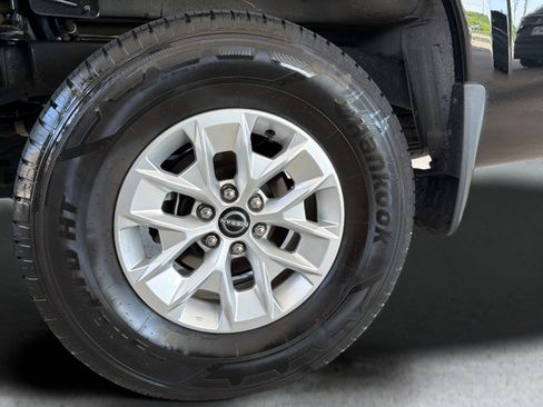 Certified 2024 Nissan Frontier SV w/ Technology Package AWD/4WD image 24