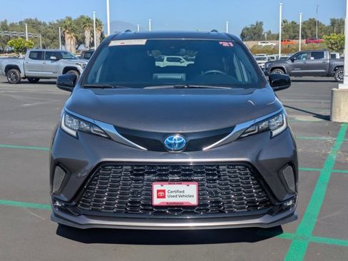 Certified 2021 Toyota Sienna XSE w/ XSE Plus Package image 2