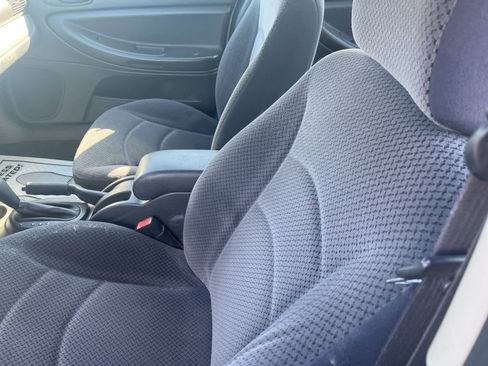 Used 2005 Chrysler Sebring Touring image 21