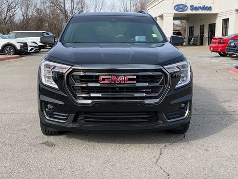 Used 2022 GMC Terrain AT4 w/ Infotainment Package II image 2