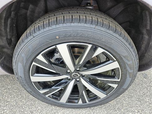 New 2026 Volvo XC90 B5 Core image 11