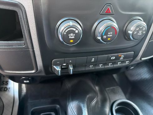 Used 2017 RAM 3500 Tradesman w/ Chrome Appearance Group AWD/4WD image 15