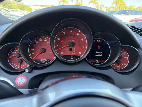 Used 2017 Porsche Cayenne AWD/4WD image 35
