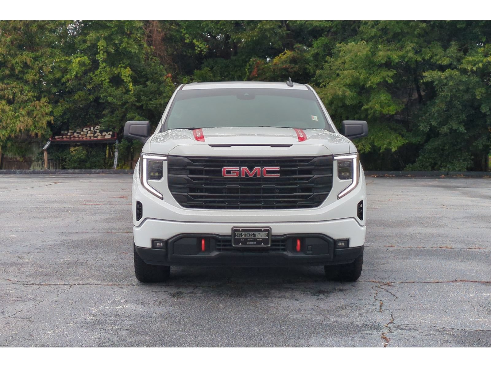 Used 2024 GMC Sierra 1500 Elevation AWD/4WD image 4