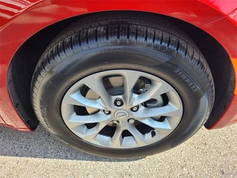 New 2026 Chrysler Pacifica Limited image 19