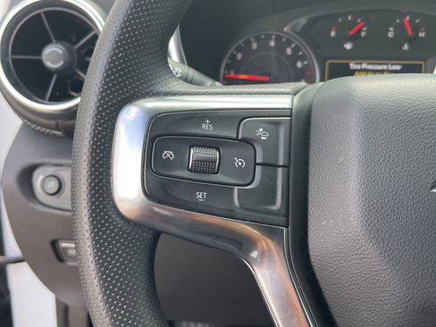 Used 2025 Chevrolet Blazer LT FWD image 12
