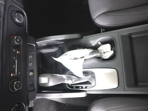 New 2026 Nissan Frontier S image 12