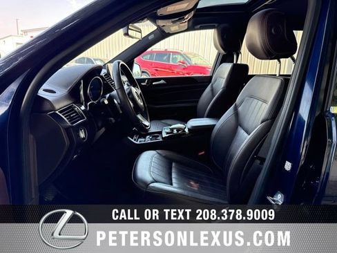 Used 2019 Mercedes-Benz GLS 450 4MATIC image 27