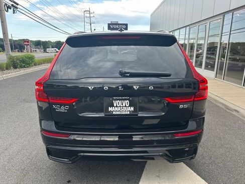 Certified 2025 Volvo XC60 B5 Plus AWD/4WD image 4