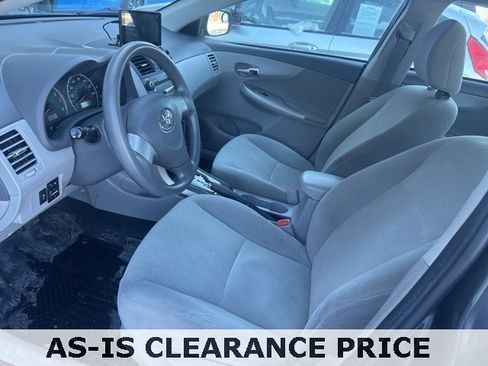 Used 2010 Toyota Corolla LE image 9