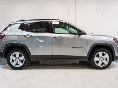 Used 2022 Jeep Compass Latitude w/ Convenience Group AWD/4WD image 33