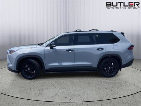 Certified 2025 Toyota Grand Highlander AWD Hybrid image 2