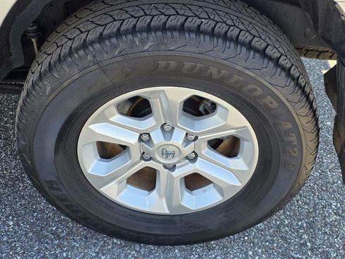 Certified 2022 Toyota 4Runner SR5 Premium w/ Moonroof Package image 38